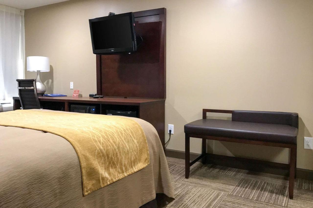 Giles Hotel Inn And Suites Pulaski Экстерьер фото