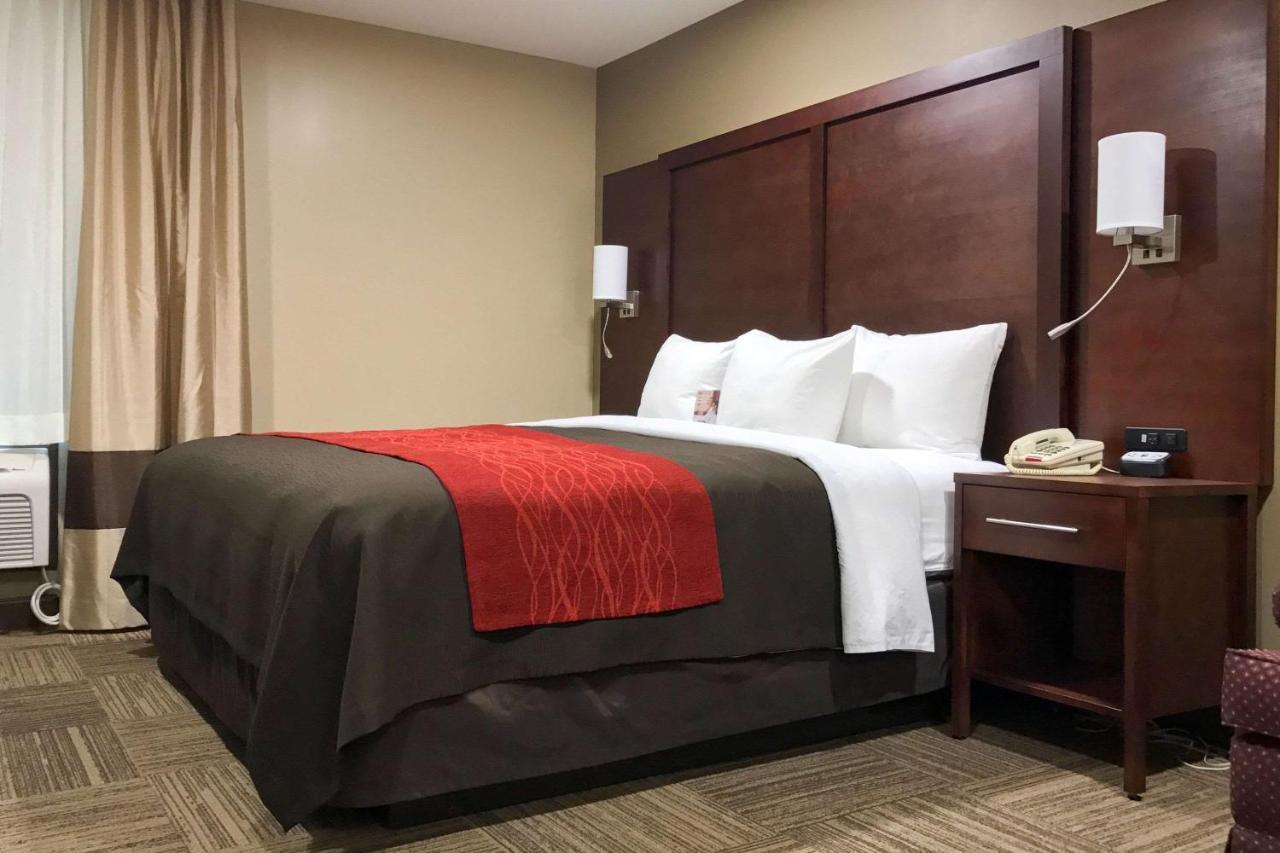 Giles Hotel Inn And Suites Pulaski Экстерьер фото