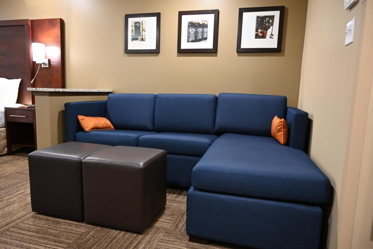 Giles Hotel Inn And Suites Pulaski Экстерьер фото