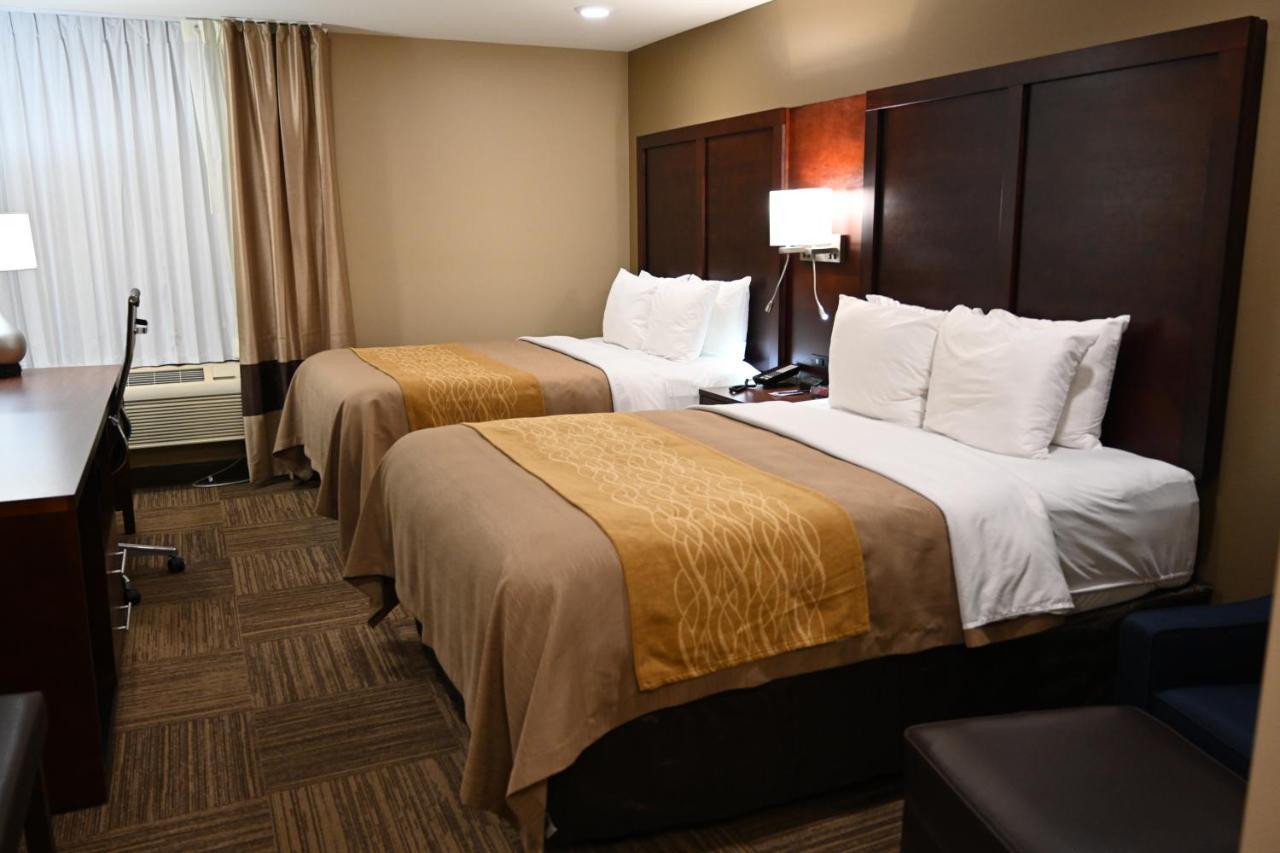 Giles Hotel Inn And Suites Pulaski Экстерьер фото
