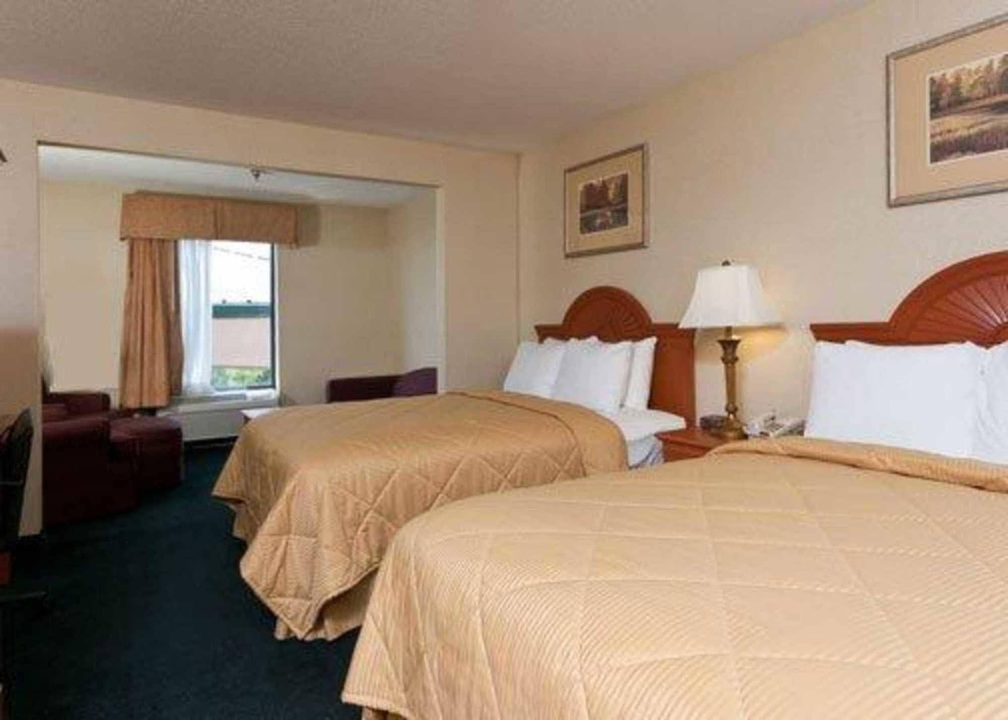 Giles Hotel Inn And Suites Pulaski Номер фото